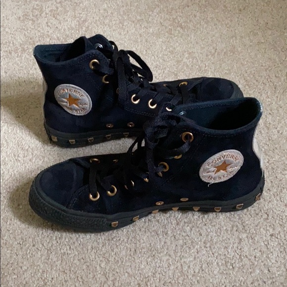 Women’s converse - Picture 2 of 4